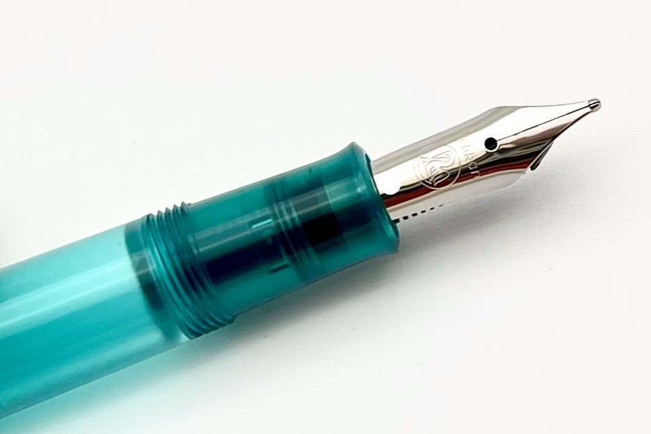 PelikanSEClassicM205ApatiteFPSet_J